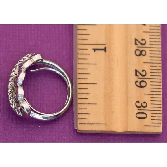 Vintage Silver Tone Mid-century Ring by Avon Size 4 - Q25 - Picture 3 of 3